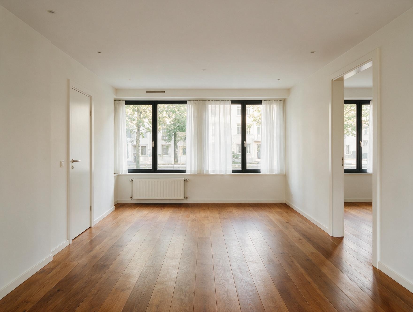 Haushaltsauflösung Zürich – besenrein geräumtes, leeres Wohnzimmer